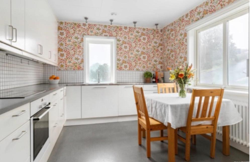 Cheerful Three Room Villa At Stroemstad City Center Strömstad Exterior foto